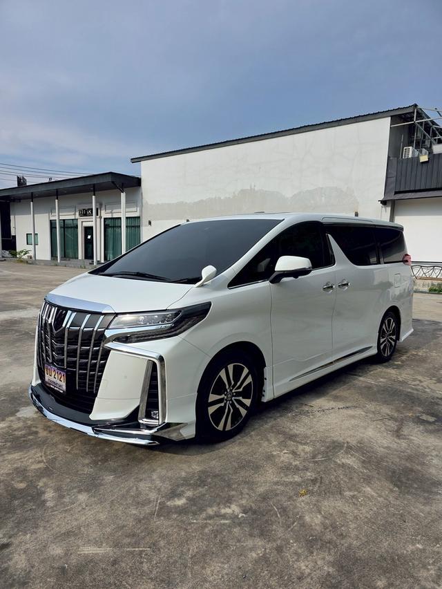 Toyota ALPHARD 2.5SC PACKAGE สีขาว ปี 2024 ไมล์ 30,000 กม.