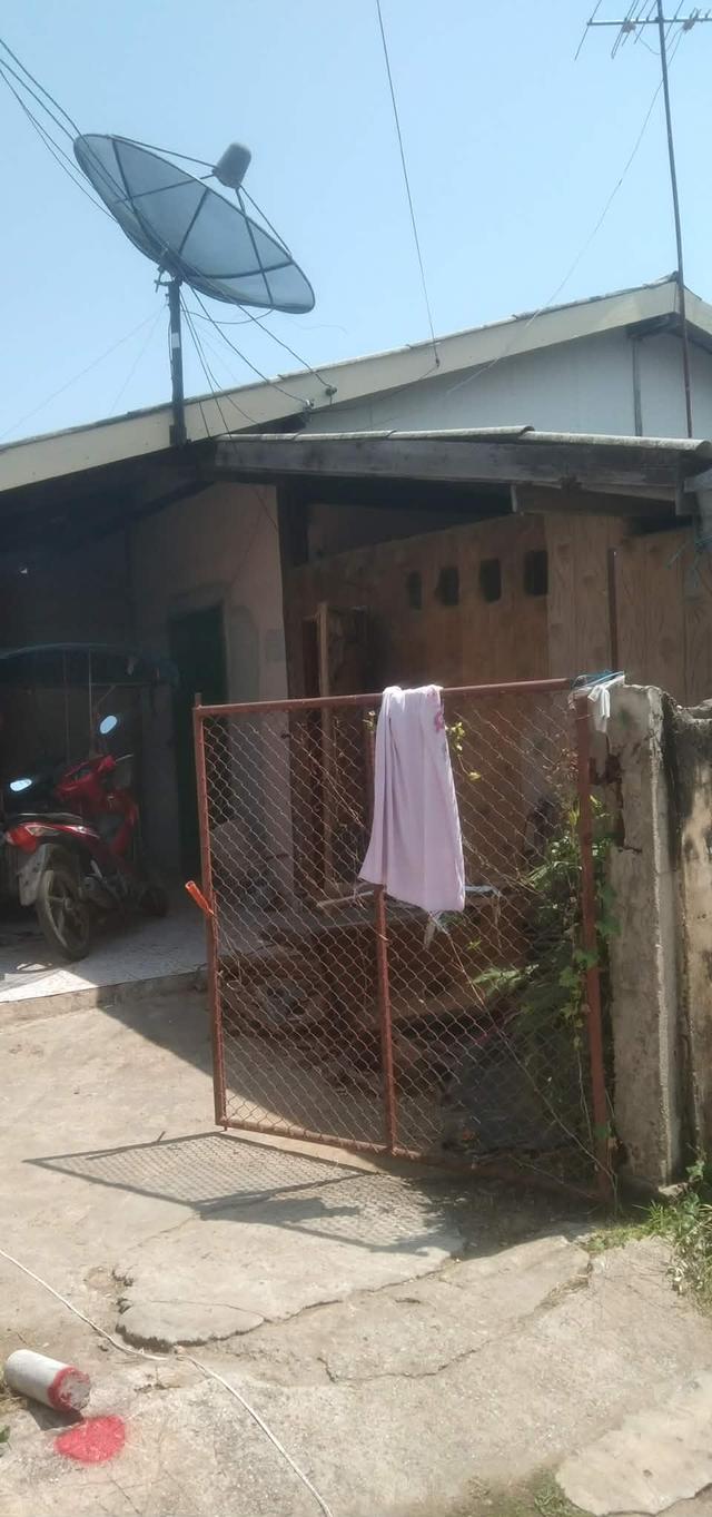 บ้านพร้อมที่ดินขายตามสภาพไฟฟ้าน้ำประปาครบ 2