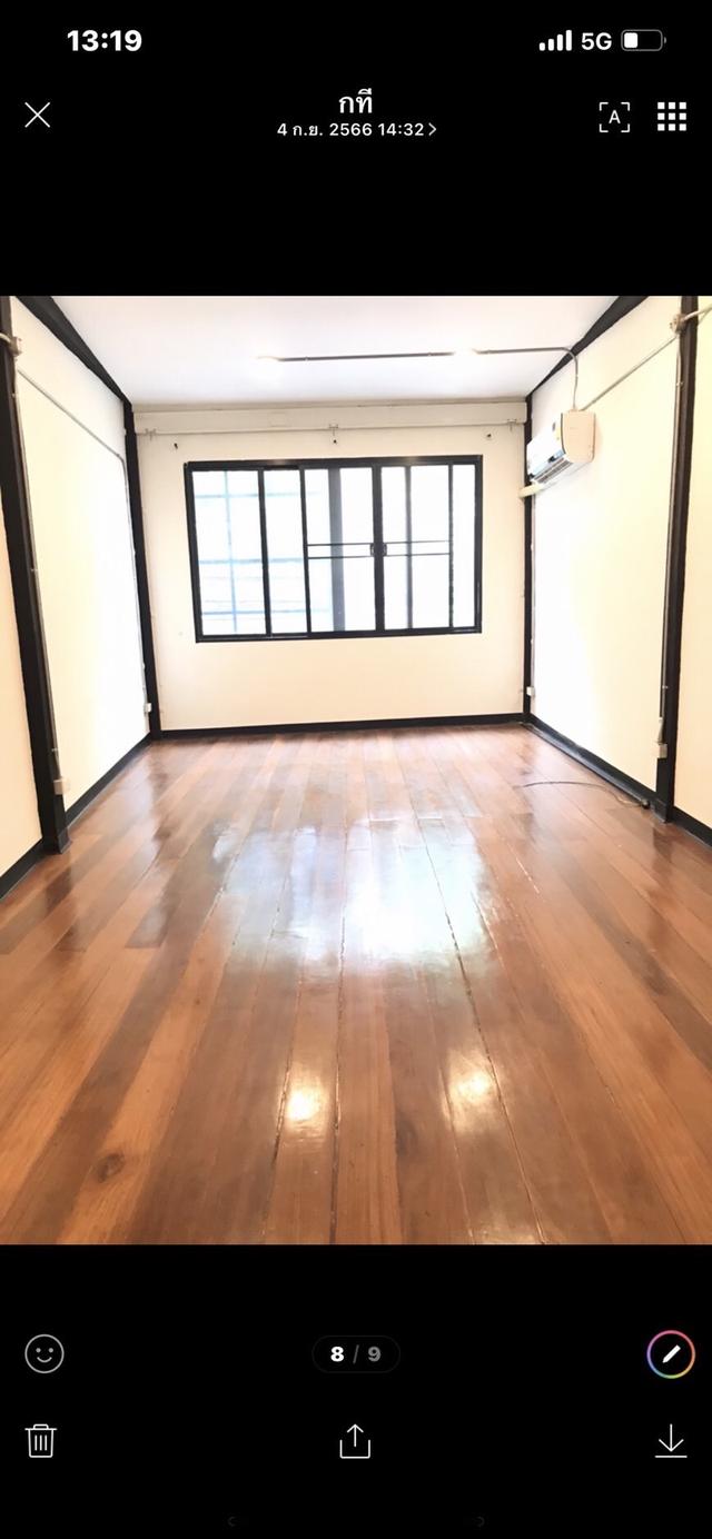 For sale 3-storey house with roof terrace no parking, Soi Saint Louis, BTS Trok Chan, Bangkok