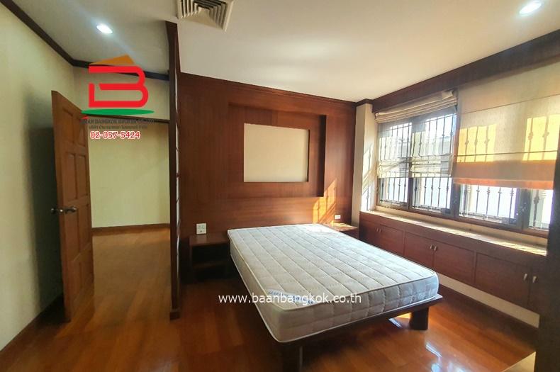 บ้านเดี่ยว 2 ชั้น หมู่บ้าน มิตรอนันต์ เนื้อที่ 102 ตรว. ซอยรามอินทรา 34 ถนนรามอินทรา แขวงจรเข้บัว เขตบางกะปิ กรุงเทพมหานคร 7