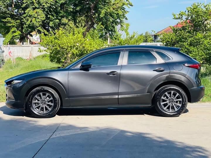 Mazda CX-30 สีน้ำเงิน 6