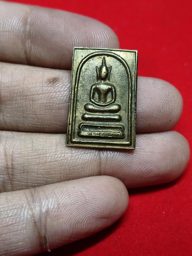 สมเด็จหูบายศรี หลังนางกวัก