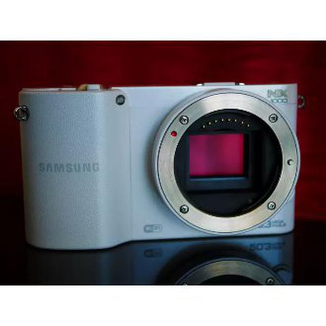 Samsung NX1000 WiFi White Mirrorless Digital Camera Body NX 1000 NX1000 3