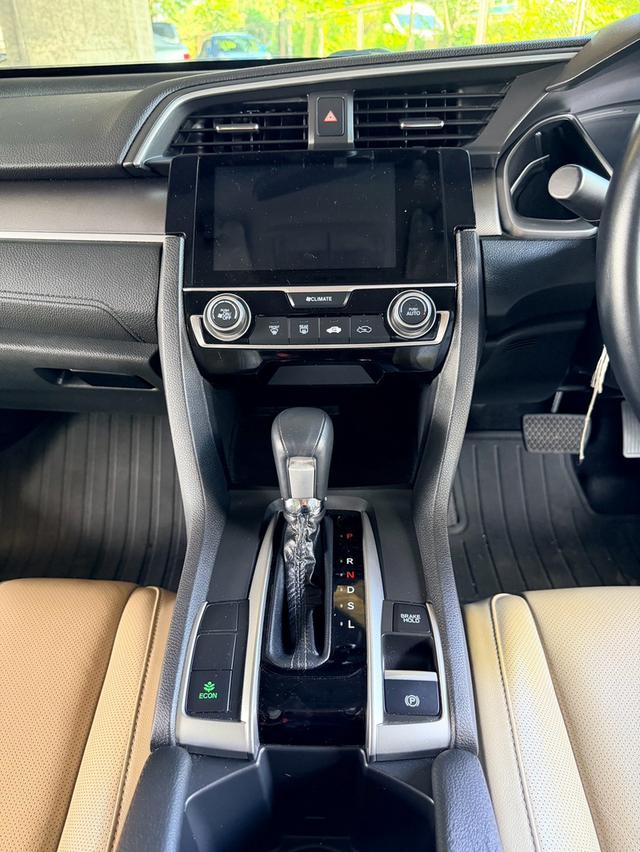 3977 Honda Civic 1.8El AT ปี 2018 ไมล์122,xxx km เพียง 439,000 บาท ซื้อสดไม่มีแวท รูปที่ 16