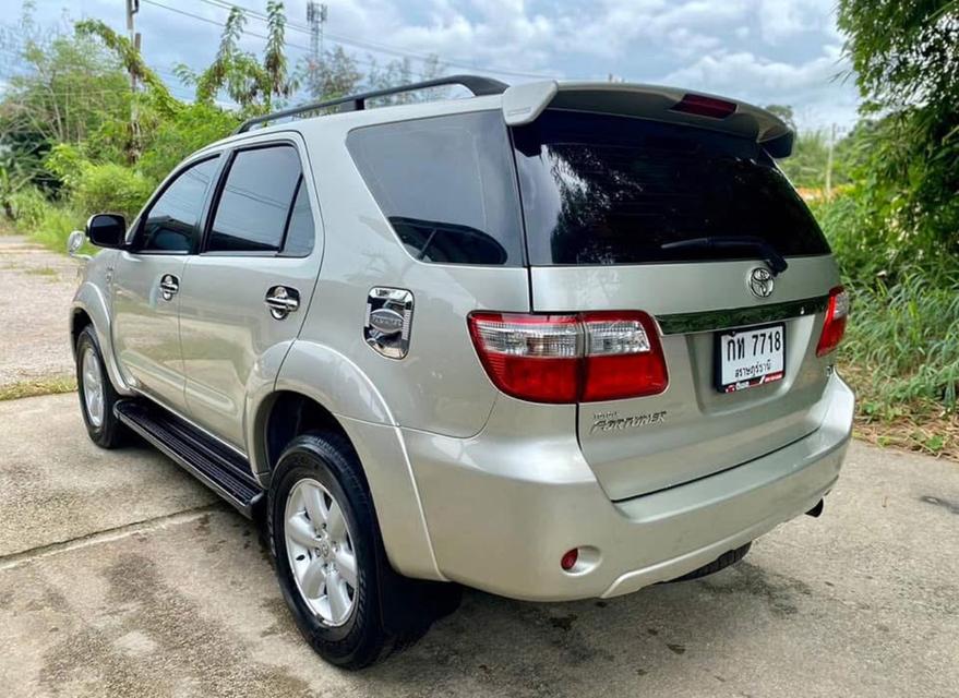 Toyota Fortuner เครื่อง 2.5 G ปี 2010 2