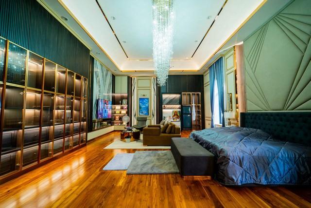 PP429 ขายคฤหาสน์หรู พุทธมณฑลสาย 3 ราคา 250 ล้านบาท ตกแต่งสวยหรูพร้อมเข้าอยู่ 9