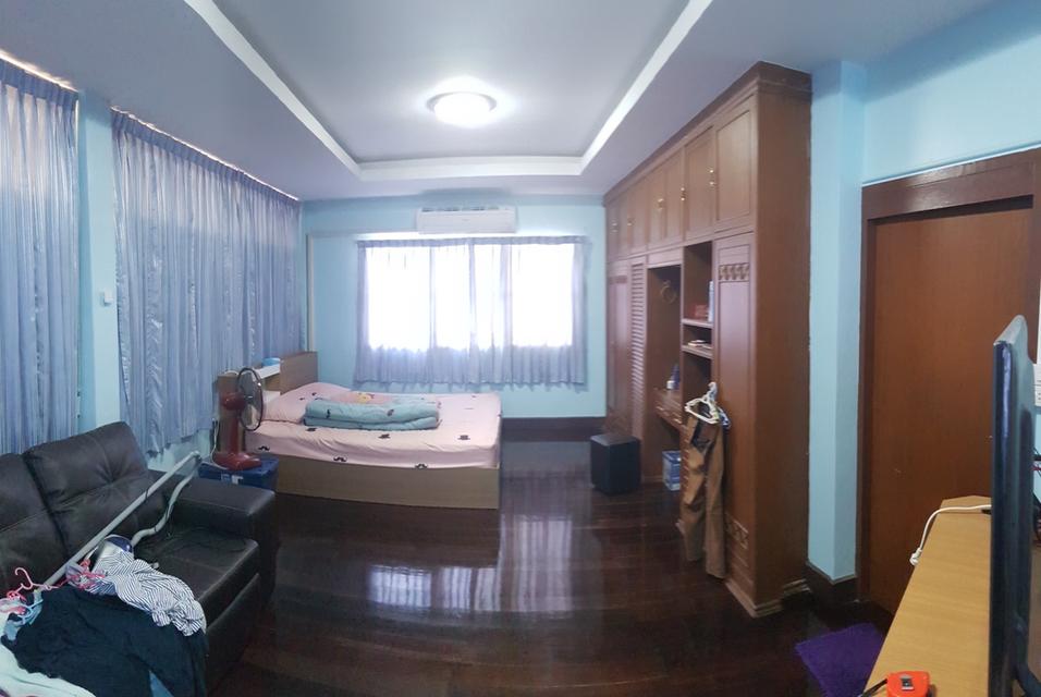 ให้เช่าตึก 2 คูหา 4 ชั้น พื้นที่ 500 ตร.เมตร 17