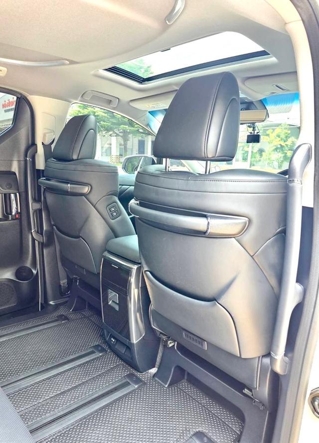 ขาย Toyota Alphard 2.5 SC Package ปี23 12