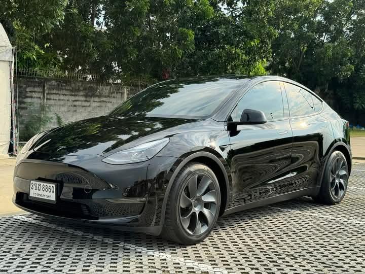 ปล่อยขาย TESLA MODEL Y 4