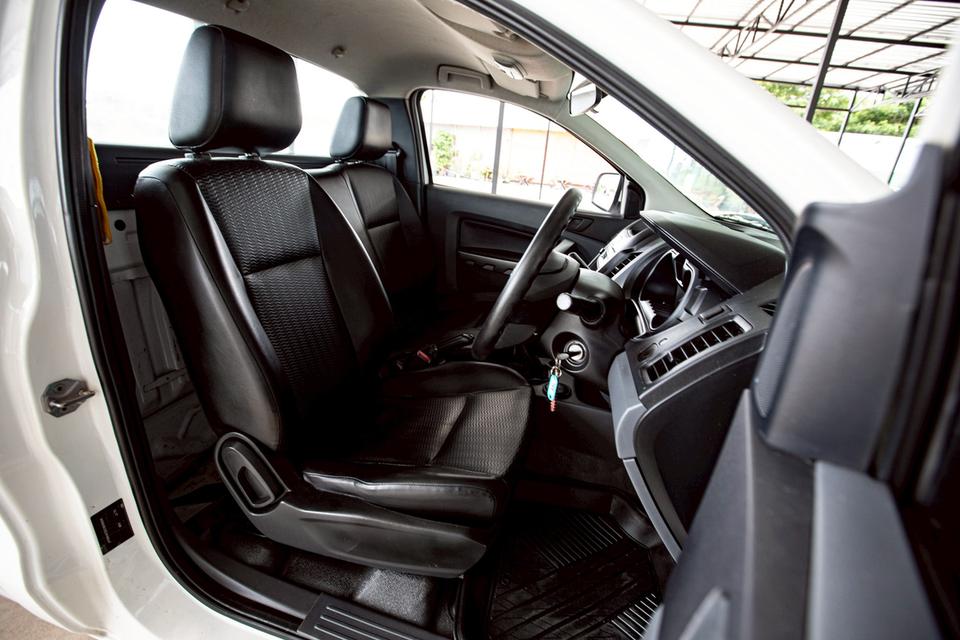 FORD RANGER 2.5 XL STANDARD CAB ปี 2014 สีขาว  12