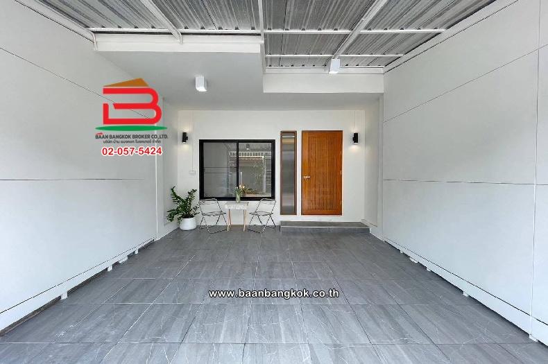 ทาวน์เฮาส์ ซอยนวมินทร์ 111 เนื้อที่ 22 ตร.ว ใกล้ฟู้ดแลนด์นวมินทร์ แขวงคลองกุ่ม เขตบางกะปิ กรุงเทพมหานคร 3