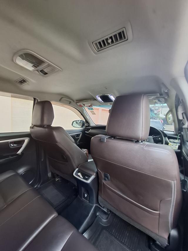 ขายบ้านรถฟอจูนเนอร์ปี2018 2.4V สีขาว มือเดียวเข้าศูนย์ตลอด เลขไมล์ 107845km 20