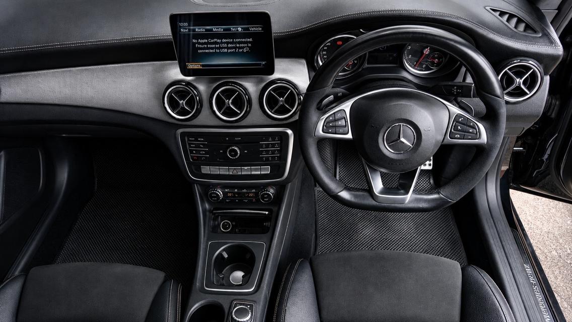 (แจ้งรหัสรถ CBL315) Mercedes-Benz CLA250 2.0 W117 AMG Dynamic Coupe 2018 รูปที่ 14