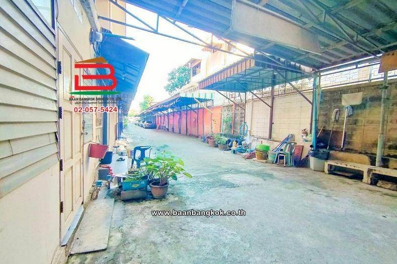 อาคารพาณิชย์ เนื้อที่ 16 ตร.ว. แยกคอกวัว ศาลเจ้าพ่อเสือ, ใกล้ศาลเจ้าพ่อเสือ ถนนราชดำเนินกลาง แขวงศาลเจ้าพ่อเสือ เขตพระนคร 6