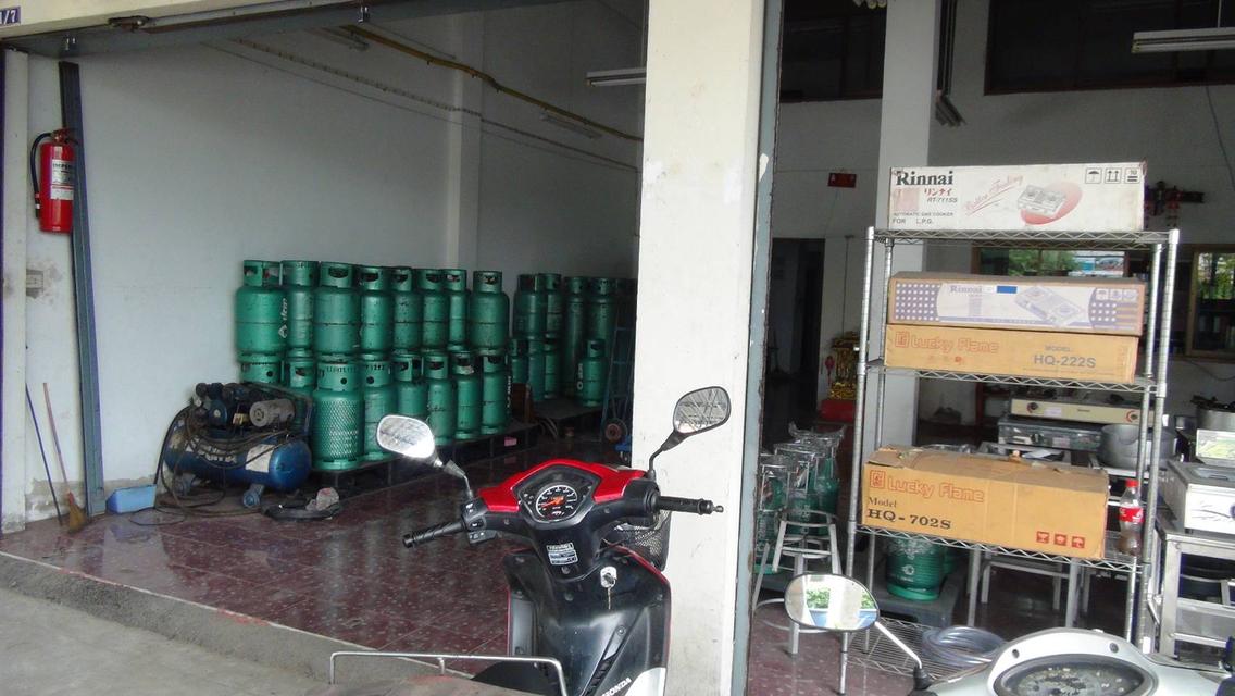 อาคารพาณิชย์ พร้อมกิจการร้านแก๊ส 5