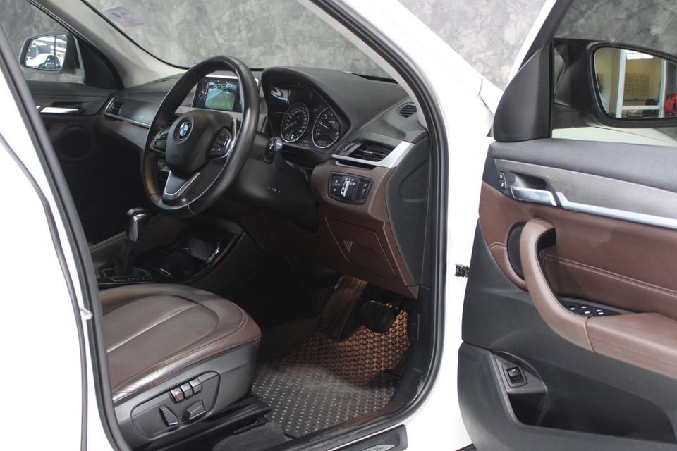 รหัสรถ JRS9722 BMW X1  S-Drive 1.8 i X-Line ( F48 ) ปี : 2018 12
