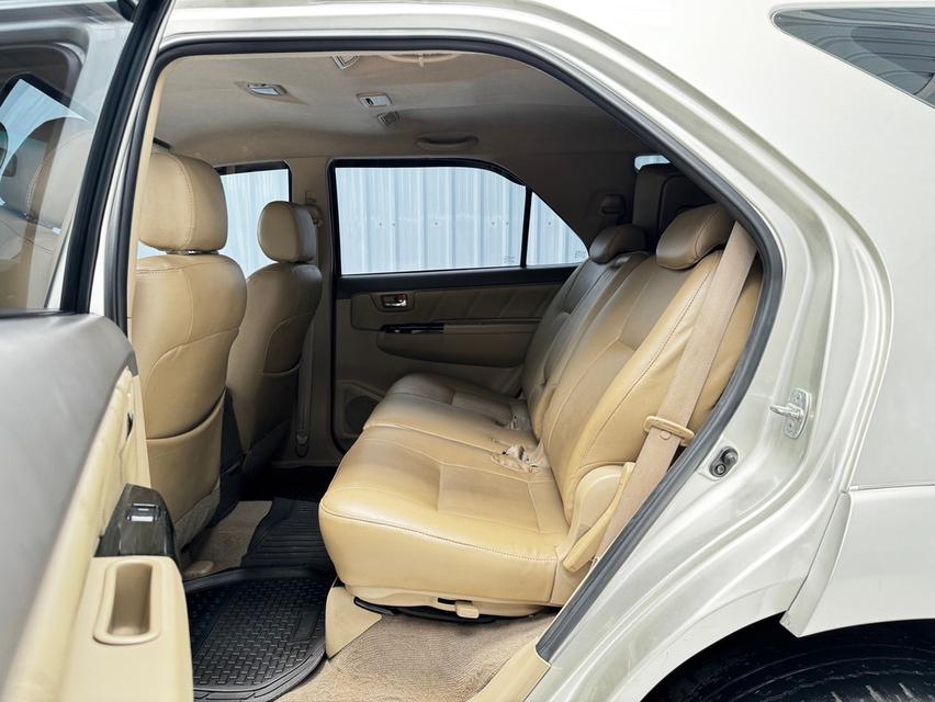 Toyota Fortuner 3.0V D4D VN TURBO VSC ดีเซล เกียร์ออโต้  ปี2012 12