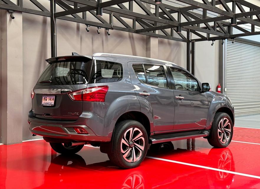 2018 ISUZU MUX 3.0 4WD รุ่น TOP สุด รถสภาพสมบูรณ์พร้อมใช้งาน รถวิ่งน้อย เข้าศูนย์ทุกระยะ ไม่เคยมีอุบัติเหตุครับ 3