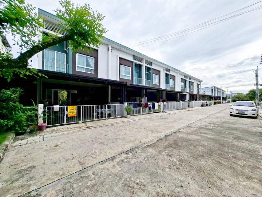 ขายบ้าน 2 ชั้น หลังริม หมู่บ้านลุมพินีทาวน์วิลล์ ซอยพหลโยธิน54/1 2