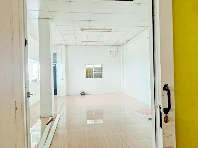 ม.มหิดล ศาลายา 2.5 กม. 10 นอน เดอะศาลายา เลเชอร์ ปาร์ค 750 ม.ให้เช่าอาคารพาณิชย์ 4 ชั้น 2 คูหาตีทะลุกัน 42 ตร.วา. 670 ตร 3