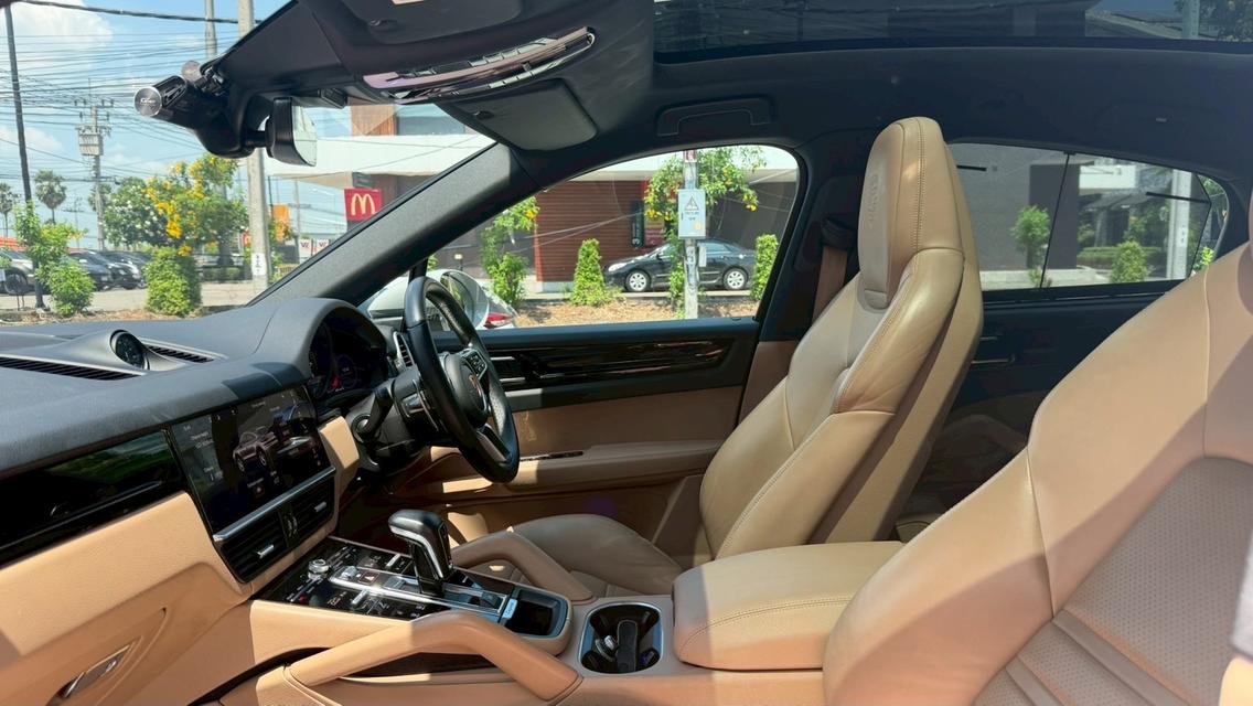 รหัสรถ KPV53 2023 Porsche Cayenne S E-Hybrid Coupe รูปที่ 7