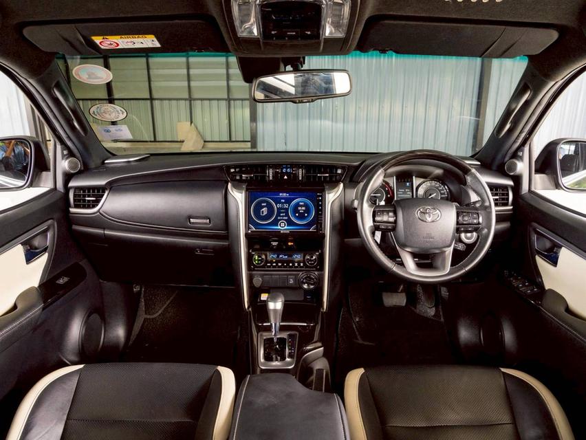 Toyota Fortuner 2.8 Legender 4WD ปี 2023 13