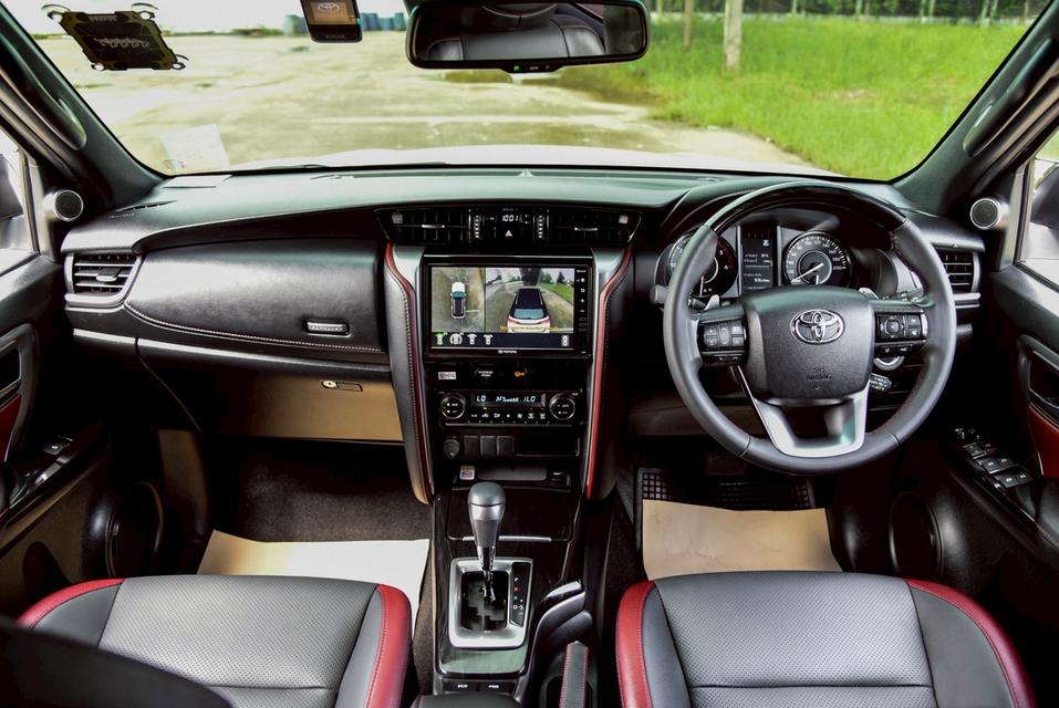รหัสรถ CBL612 TOYOTA FORTUNER 2.4 Legender 2WD AT 2023 16