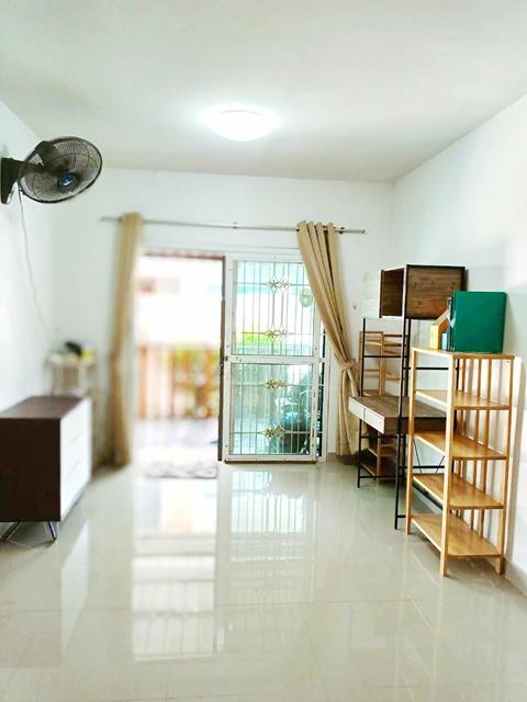 ให้เช่าทาวน์เฮาส์ 2 ชั้น ฟังก์ชัน 3 นอน 2 น้ำทำเลบรมราชชนนี สาย 5 ทำเลบรมราชชนนี สาย 5 เซ็นทรัล ศาลายา 600 ม. 2