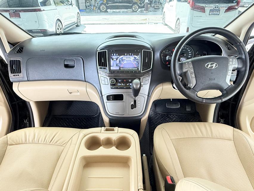 Hyundai H-1 2.5 Deluxe (ปี 2017) Wagon AT 7