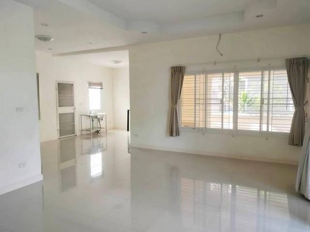 ให้เช่าบ้านเดี่ยว พานาปาร์ค3 หนองกะขะ พานทอง ชลบุรี บ้านเดี่ยวเนื้อที่ 60 ตารางวา 3ห้องนอน 2ห้องน้ำ มีที่จอดรถ แอร์ 2 ตั 6