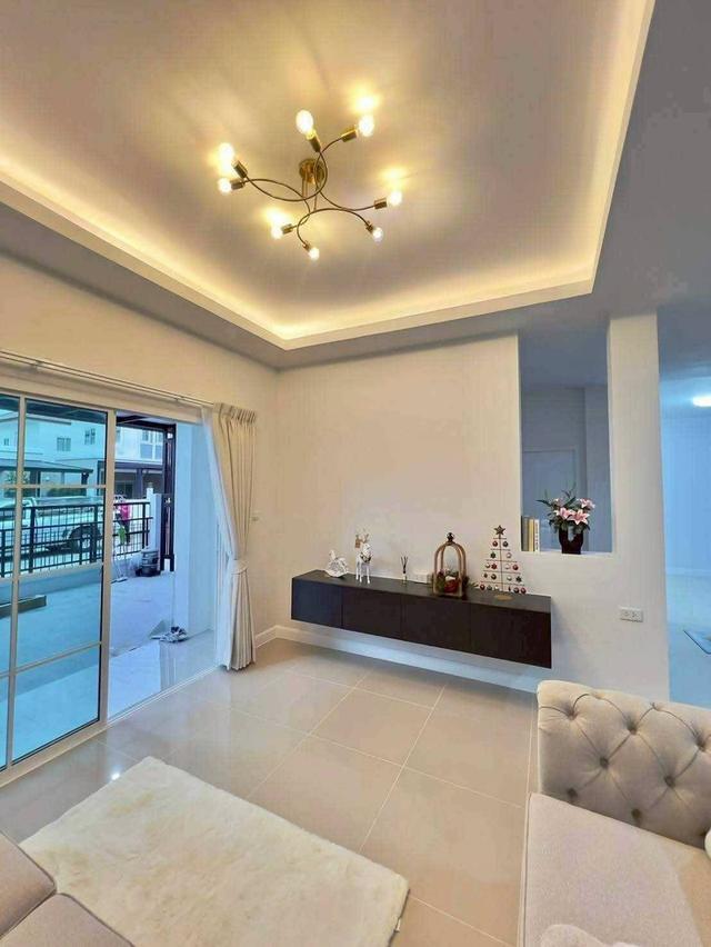 บ้านหลังมุมโครงการหรู เฟอร์ครบ! พร้อมอยู่! 9