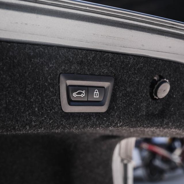 รหัสรถ 67GG1735 🚘 BMW 530e M Sport (G30) ปี 2018 7