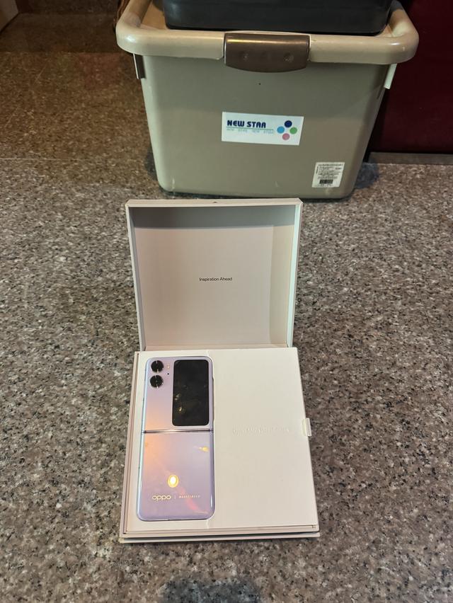 ขายๆๆๆถูกOPPO Find N2Flip 256กิ๊กสีPurpleมีกล่องสภาพสวยการใช้งานดีเยี่ยมทุกๆฟังชั่นเครื่องรีสโตได้ตลอดไม่มีติดแอคเค้าใดๆคับ ( จอสวยกริปไม่มีเบรินไม่มี รูปที่ 2