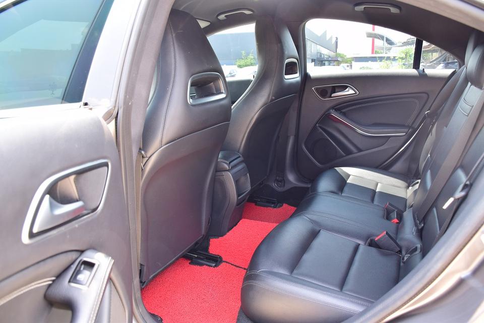 ขาย BENZ CLA-180 ปี2014 ราคาเพียง 420000 บาท เกียร์แพดเดิ้ลชิฟ รถสวยเบาะหนังไฟฟ้าคู่หน้า แอร์ฉ่ำมากๆ เครื่องนิ่มช่วงล่างแน่น โทร0957401229 ไลน์ UTBP รูปที่ 13