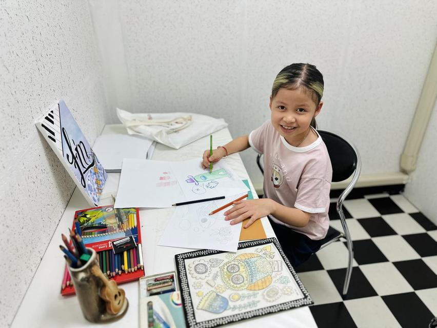รับสอนศิลปะทุกกลุ่มวัย ที่ โรงเรียนดนตรีฟิน