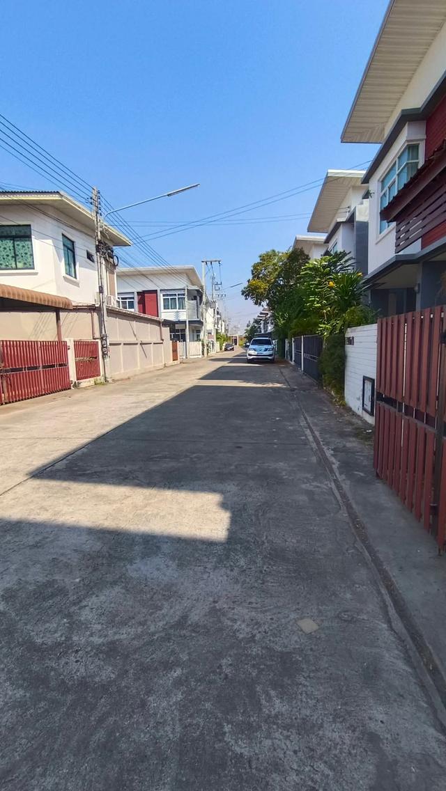 ขายบ้านโครงการโยเฮ้าส์หนองกระทุ่มอำเภอเมืองนครราชสีมา ขนาด 47.6ตร.ว.2ชั้น 3 ห้องนอน 2 ห้องน้ำ1 ห้องครัว พื้นที่ใช้สอย 146 ตรม. 6