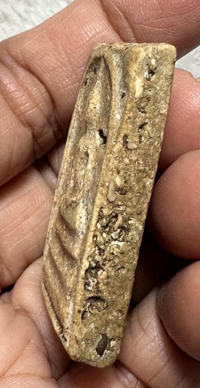 พระสมเด็จ เนื้อเก่าๆมวลสารเยอะ 7