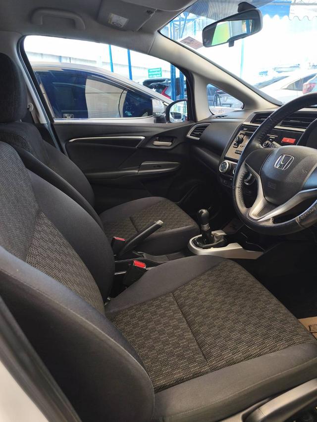 Honda Jazz 1.5S i-VTEC เบนซิน เกียร์ธรรมดา ปี2015 11