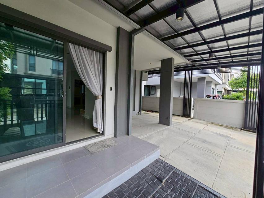 ขายบ้านแฝด โครงการ วี คอมพาวด์ ติวานนท์ รังสิต (V Compound Tiwanon-Rangsit) ขนาด 38.8 ตร.ว. ราคาพิเศษ 18