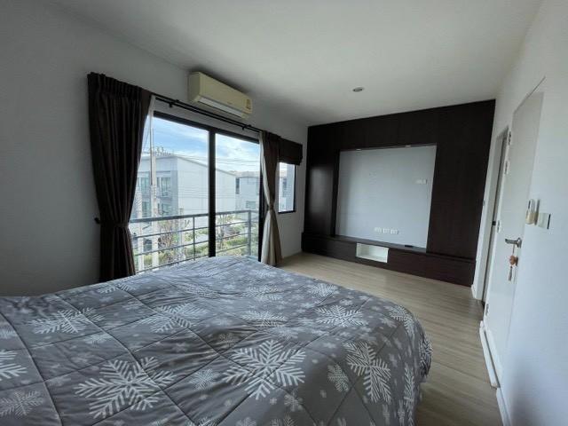 ให้เช่าทาวน์โฮม 3 ชั้น หน้ากว้าง 5 เมตร บ้านกลางเมือง พระราม 9 อ่อนนุช พร้อมอยู่เฟอร์นิเจอร์ครบ จอดรถ 2 คัน ใกล้โรบินสันลาดกระบัง APL บ้านทับช้าง 5