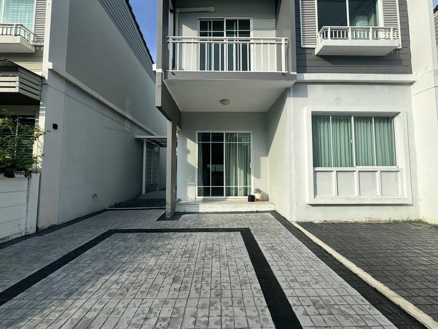 ขายทาวน์โฮม ในฝันโครงการ   The village Bangna Km.8 12
