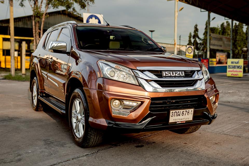 ฟรีดาวน์ MU-X 2.5 2 WD AT