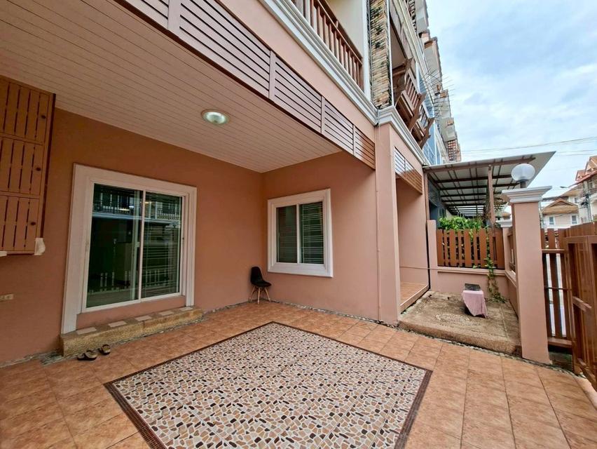 ขายบ้าน 3 ชั้น หมู่บ้านนนทรีเพลส ใกล้แม็คโครนครอินทร์ 5