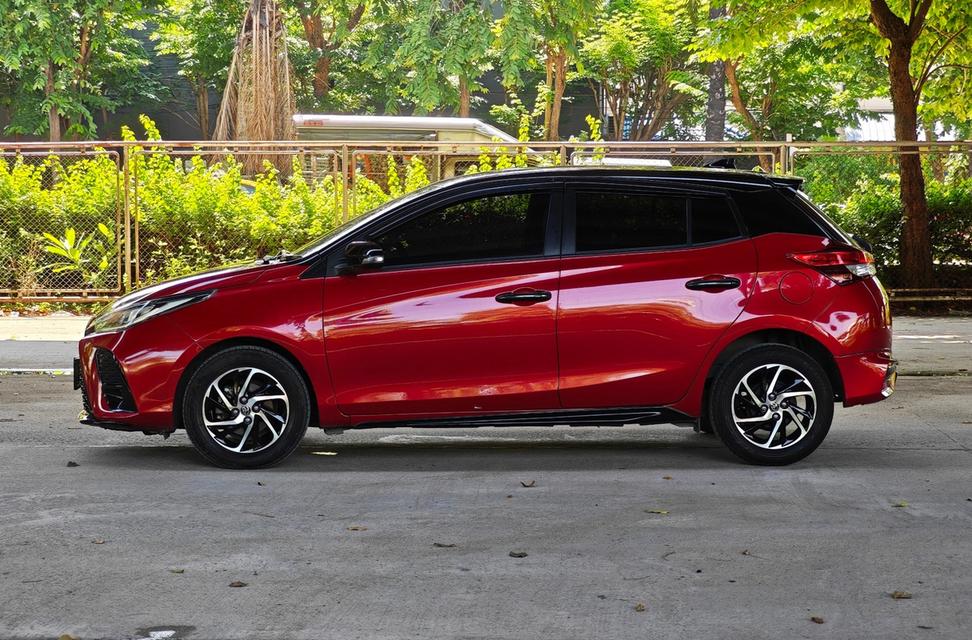 Toyota Yaris Eco 1.2 Sport Premium AT ปี 2022 3
