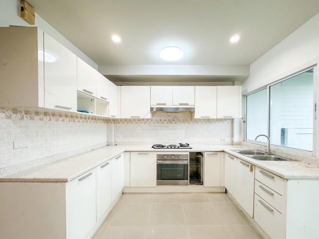 ขายทาวน์โฮม 3 ชั้น 26 ตรว. 4 ห้องนอน หมู่บ้าน เดอ สยาม สวนหลวง ร.9 ใกล้สวนหลวง ร.9 ร่มรื่น เป็นส่วนตัว 3