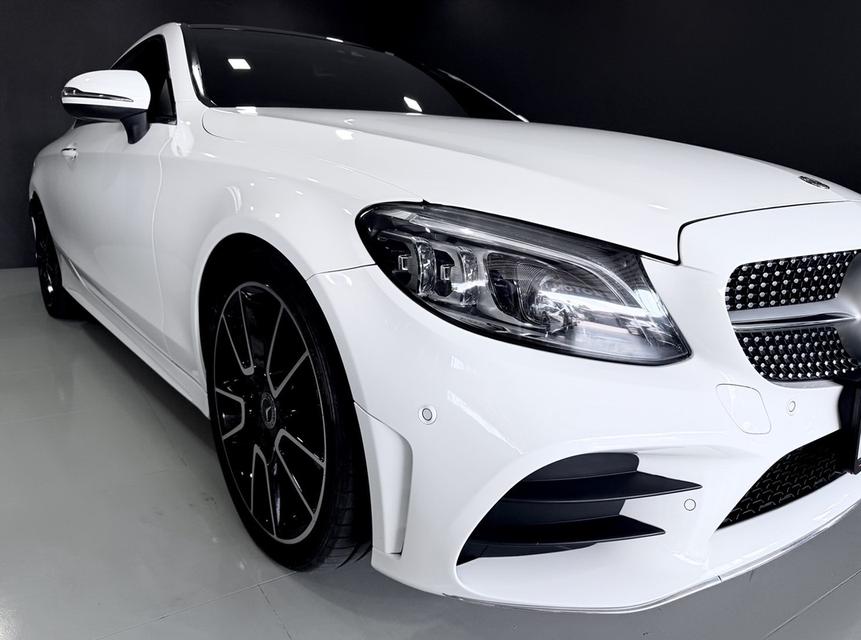 Benz C200 Coupe AMG Dynamic ปี 2018 รถมือเดียว ออกป้ายแดง เลขไมล์ 127,xxx km.