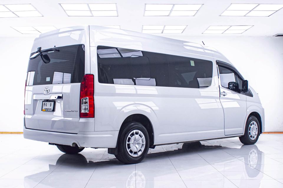 TOYOTA COMMUTER 2.8 รถตู้หน้า 16