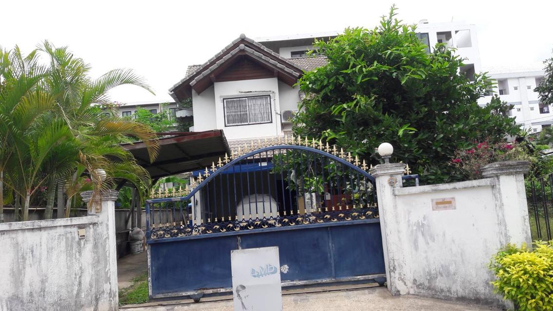Prime 2-Story Detached House in the Heart of Chiang Mai City (Chang Phueak) - THB 12M