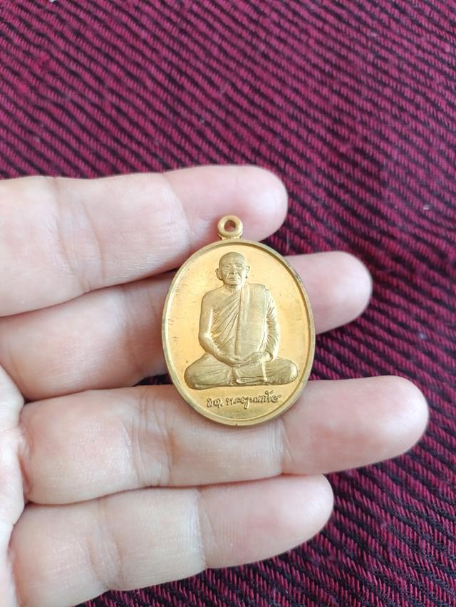 เหรียญสมเด็จพระญาณสังวร สมเด็จพระสังฆราช รูปไข่ เนื้อทองพ่นทราย 4