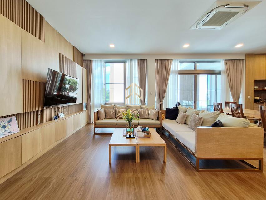 VIVE Rama 9 – Luxurious 3-Story Home in Modern Japanese Design 8